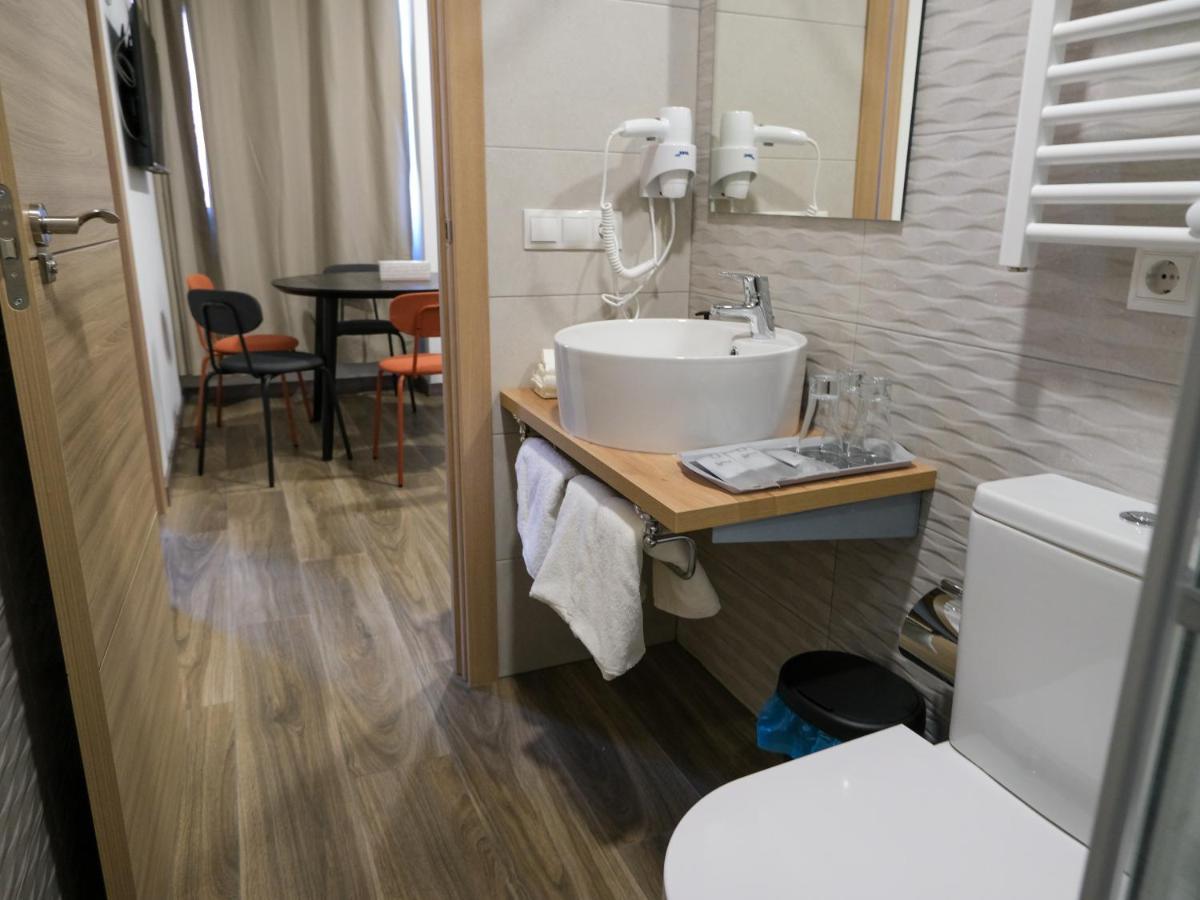 Alianza Suites Мадрид Экстерьер фото