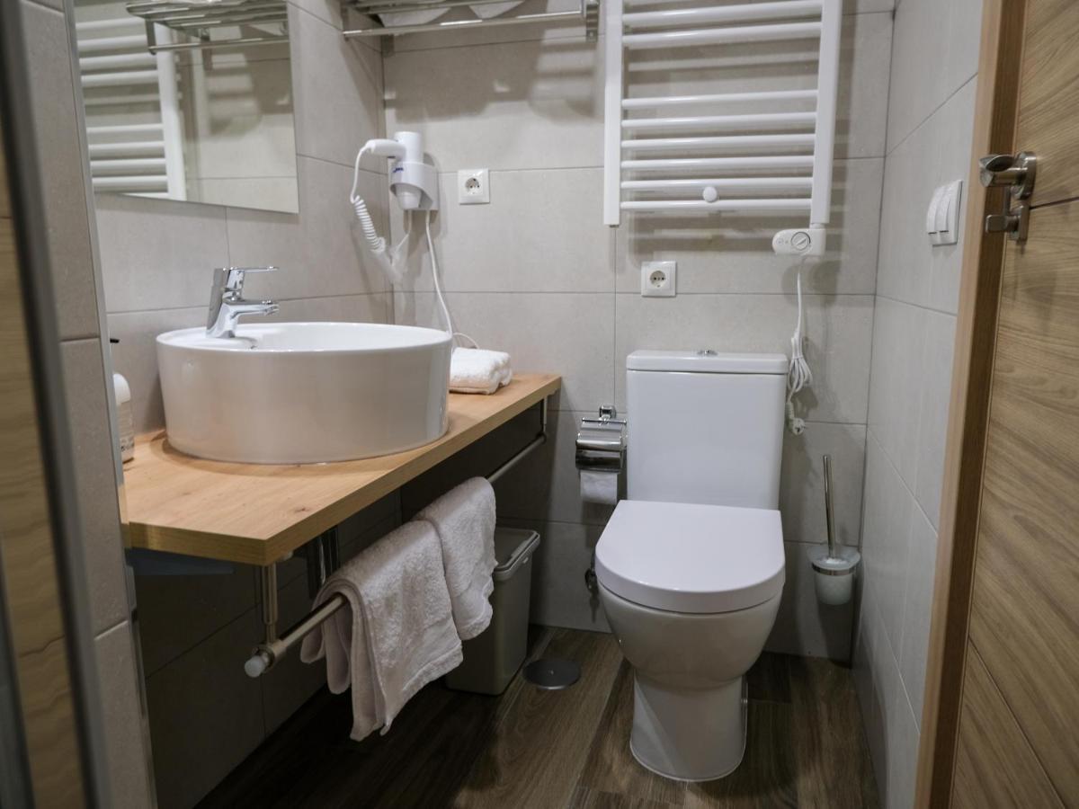 Alianza Suites Мадрид Экстерьер фото
