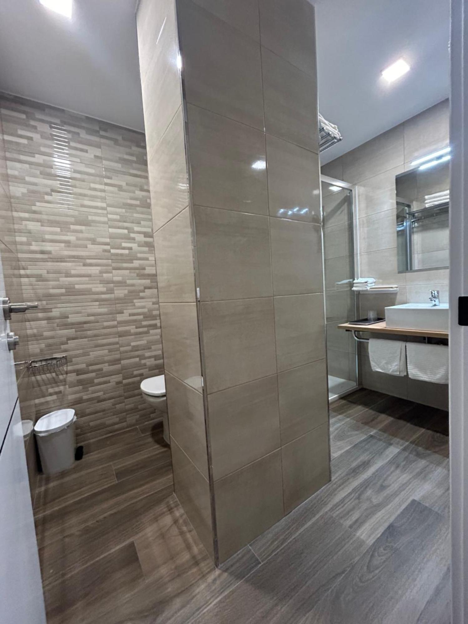 Alianza Suites Мадрид Экстерьер фото